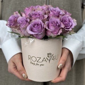 Букет дня в коробке Стильный Сюрприз